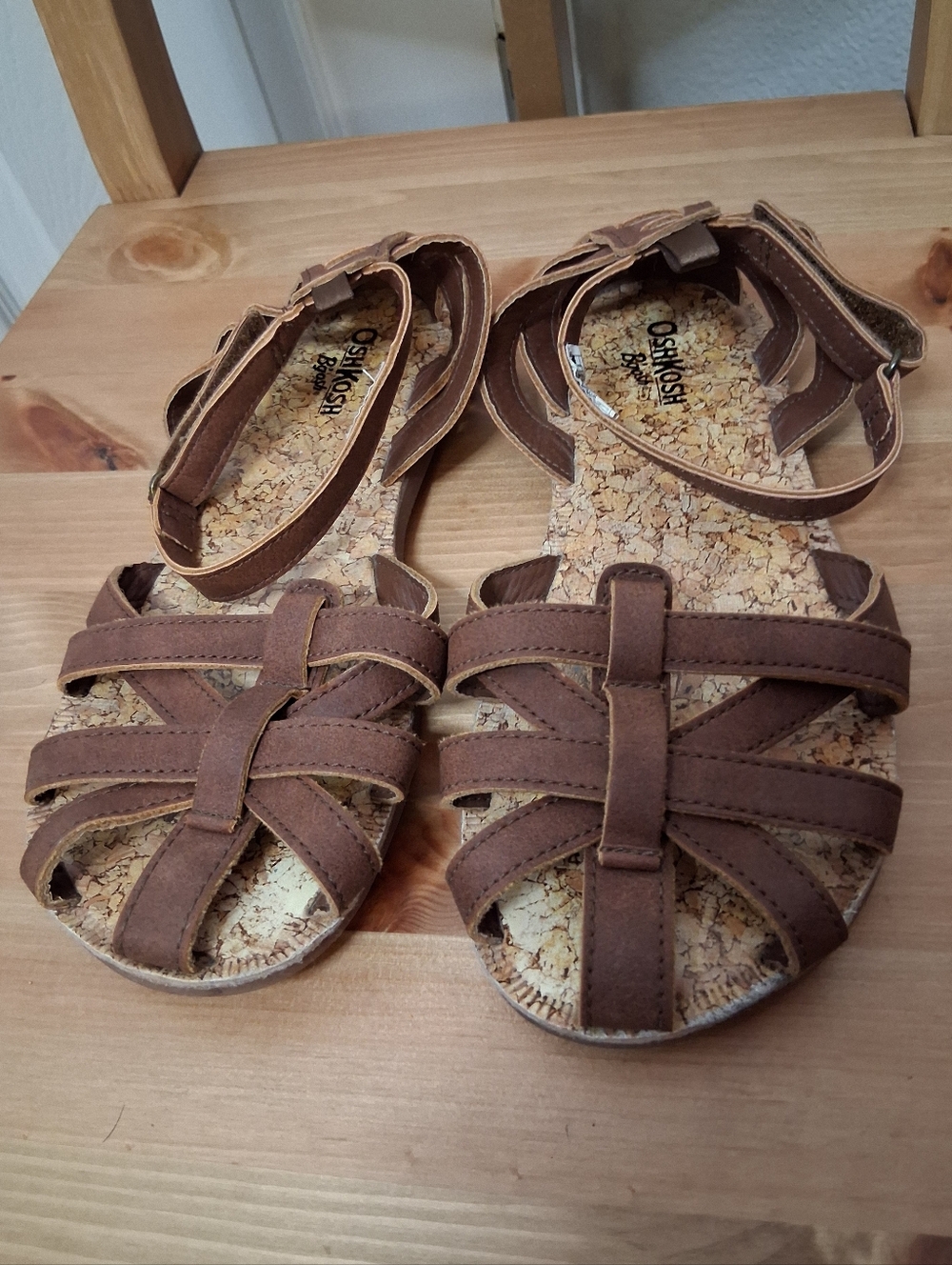 Osh Kosh Girls Brown Sandals Size 3